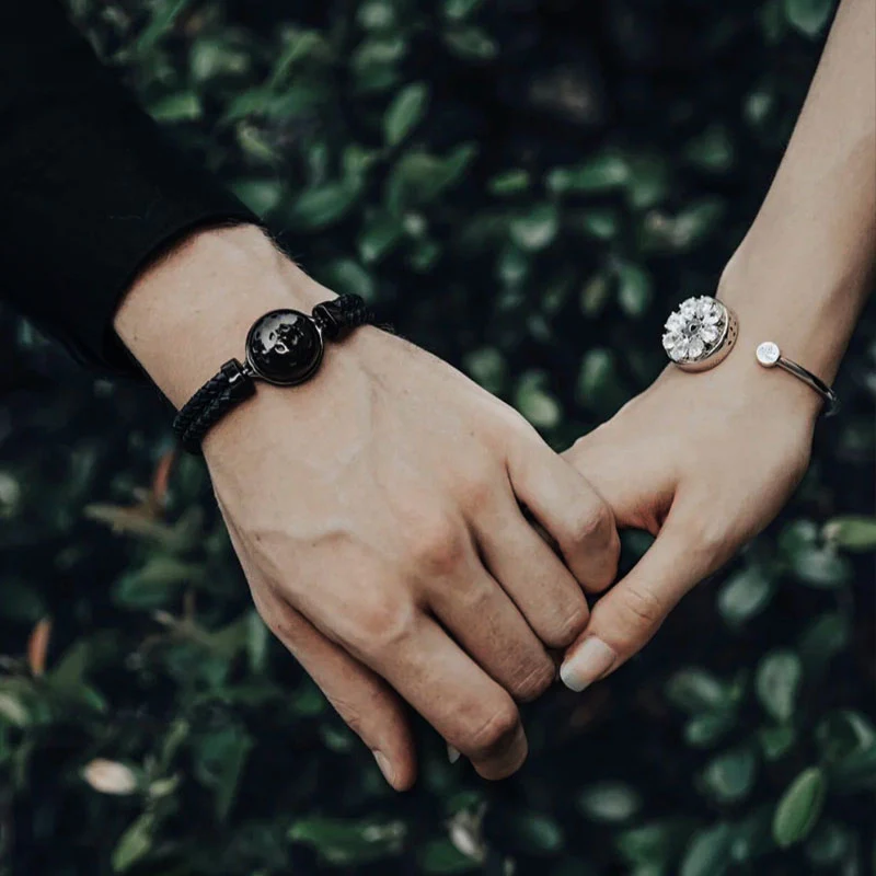 We Bold & We Bloom Smart Armbänder für die Liebe - Image 4
