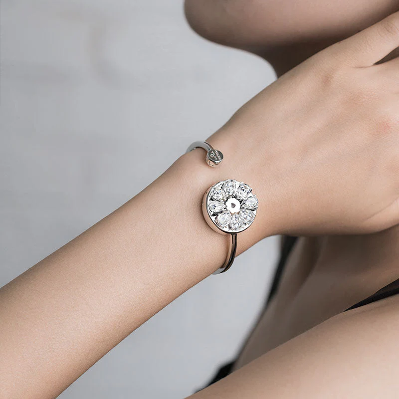We Bold & We Bloom Smart Armbänder für die Liebe - Image 5